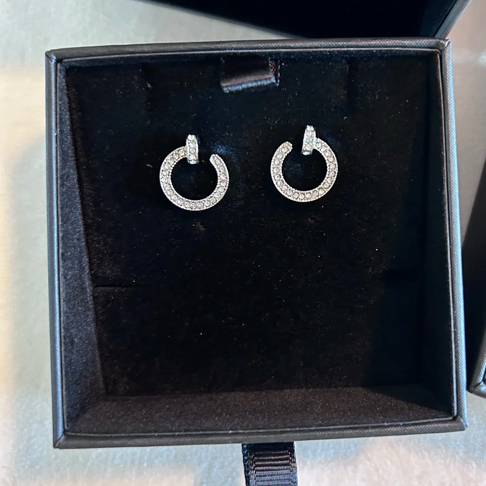 ⤵️ VINCE CAMUTO • Earring & Necklace Set • 2 Piece - Picture 6 of 11